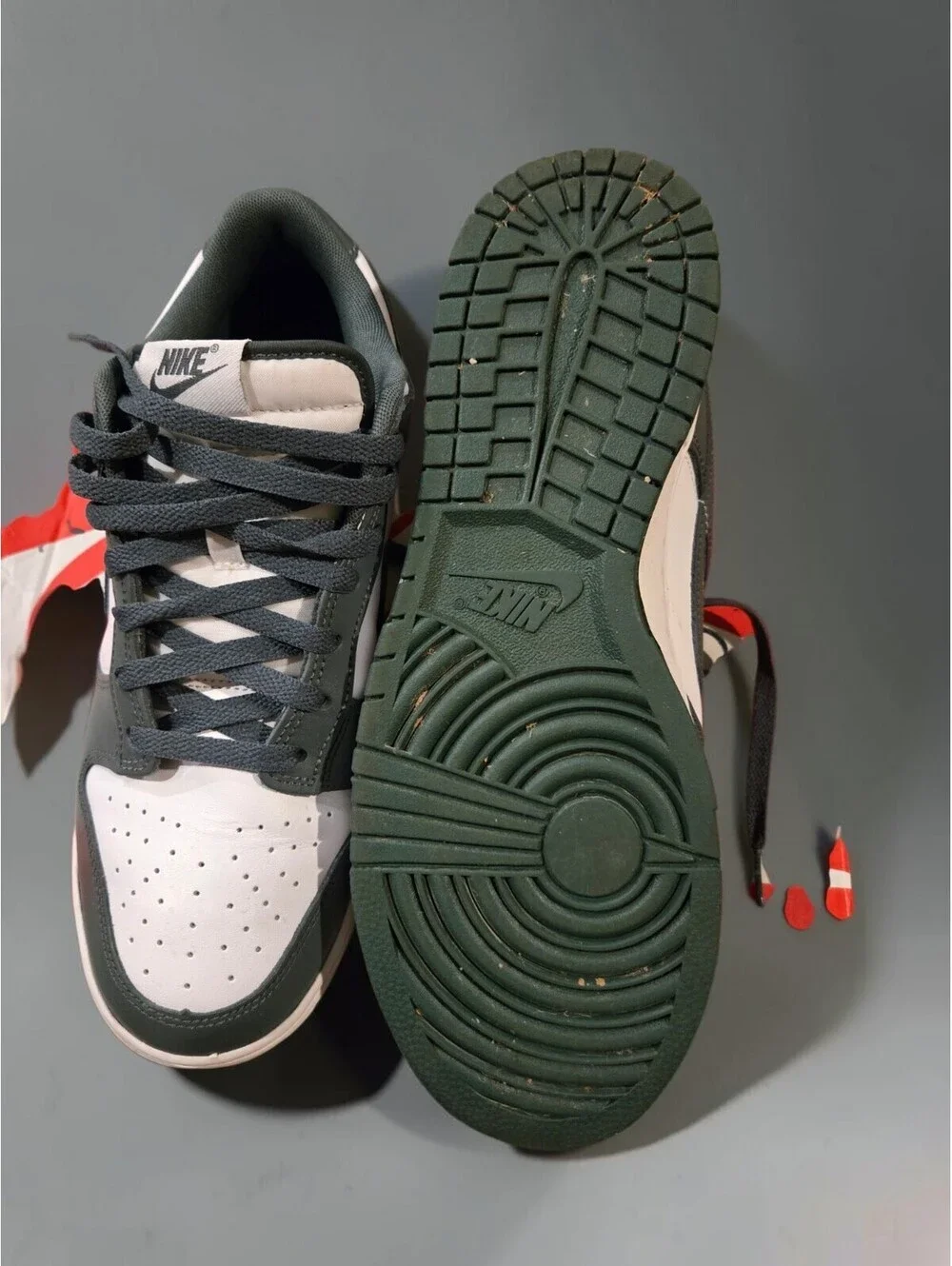 Nike Dunk Low Vintage Green DV0833-111 Men's Size 10 Excellent Preowned